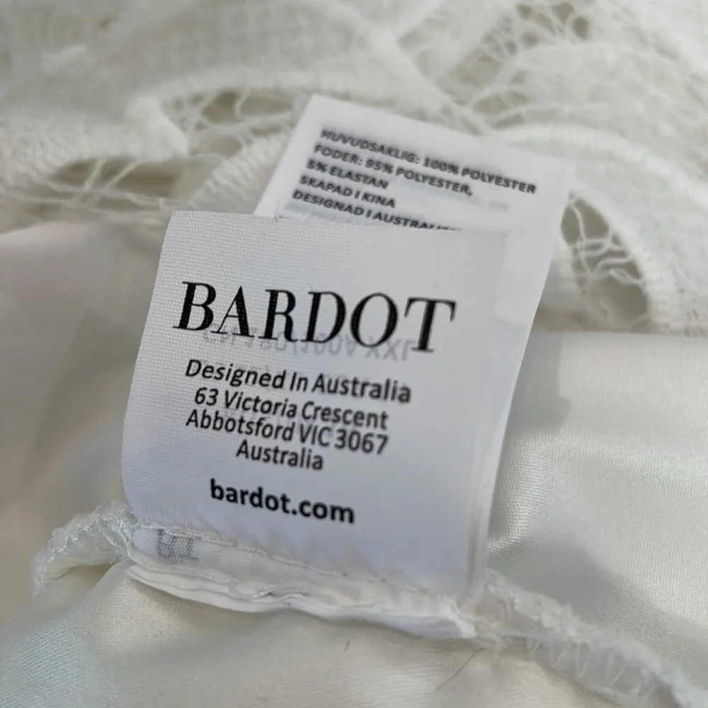 Bardot White Lace Dress - Picture 12 of 13